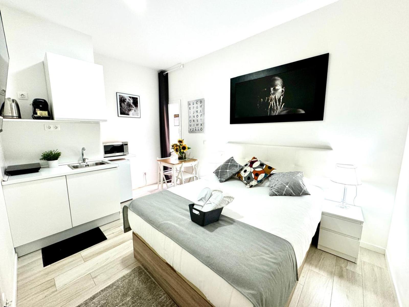 מדריד Cinco Torres Suites מראה חיצוני תמונה
