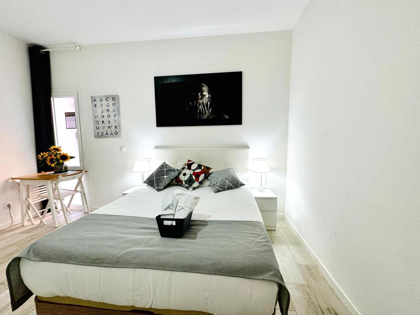 מדריד Cinco Torres Suites מראה חיצוני תמונה