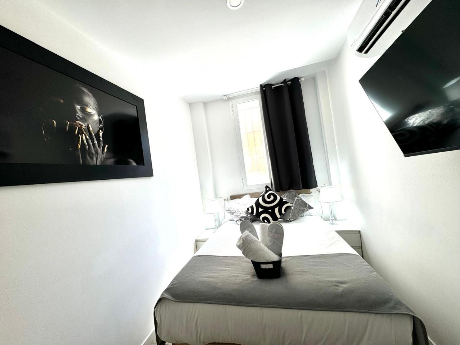 מדריד Cinco Torres Suites מראה חיצוני תמונה