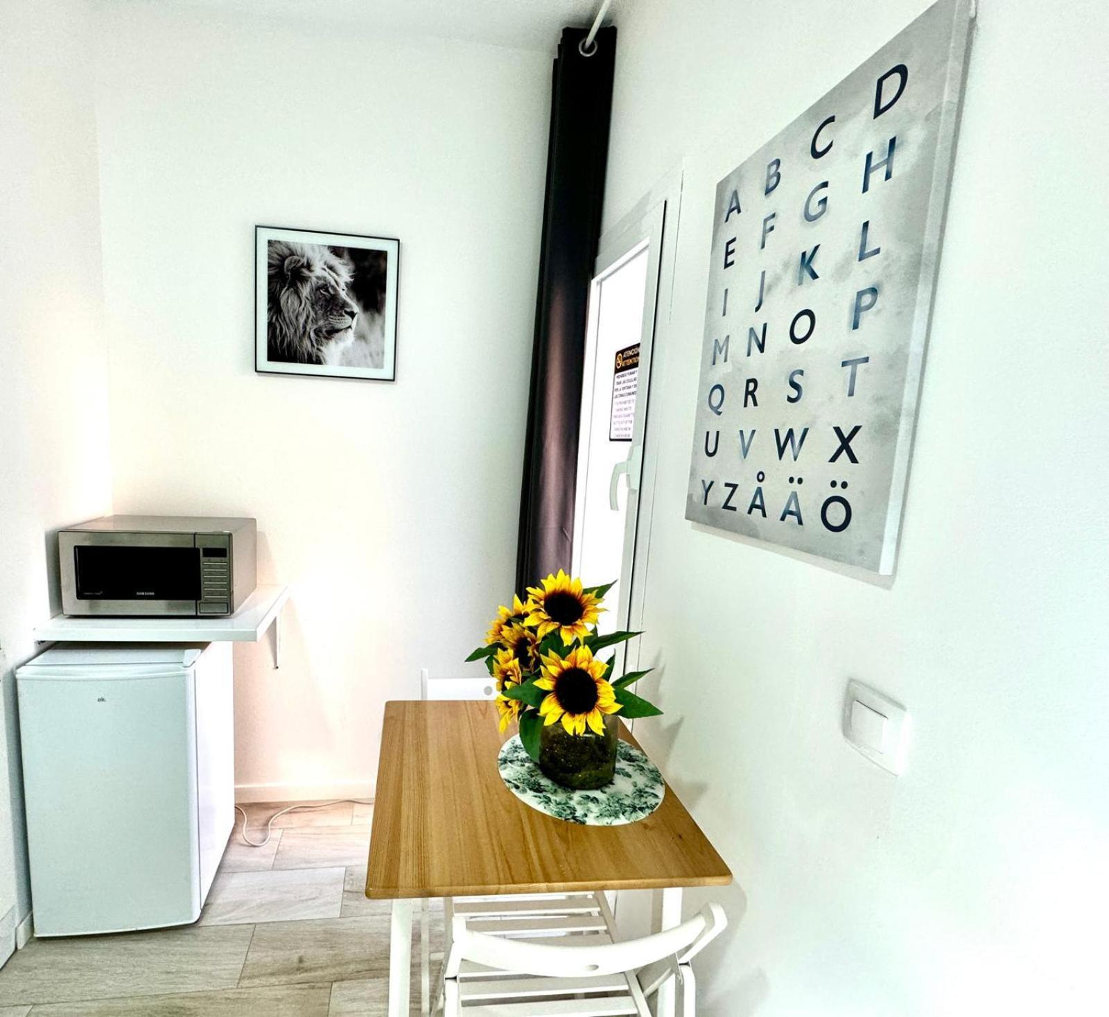 מדריד Cinco Torres Suites מראה חיצוני תמונה