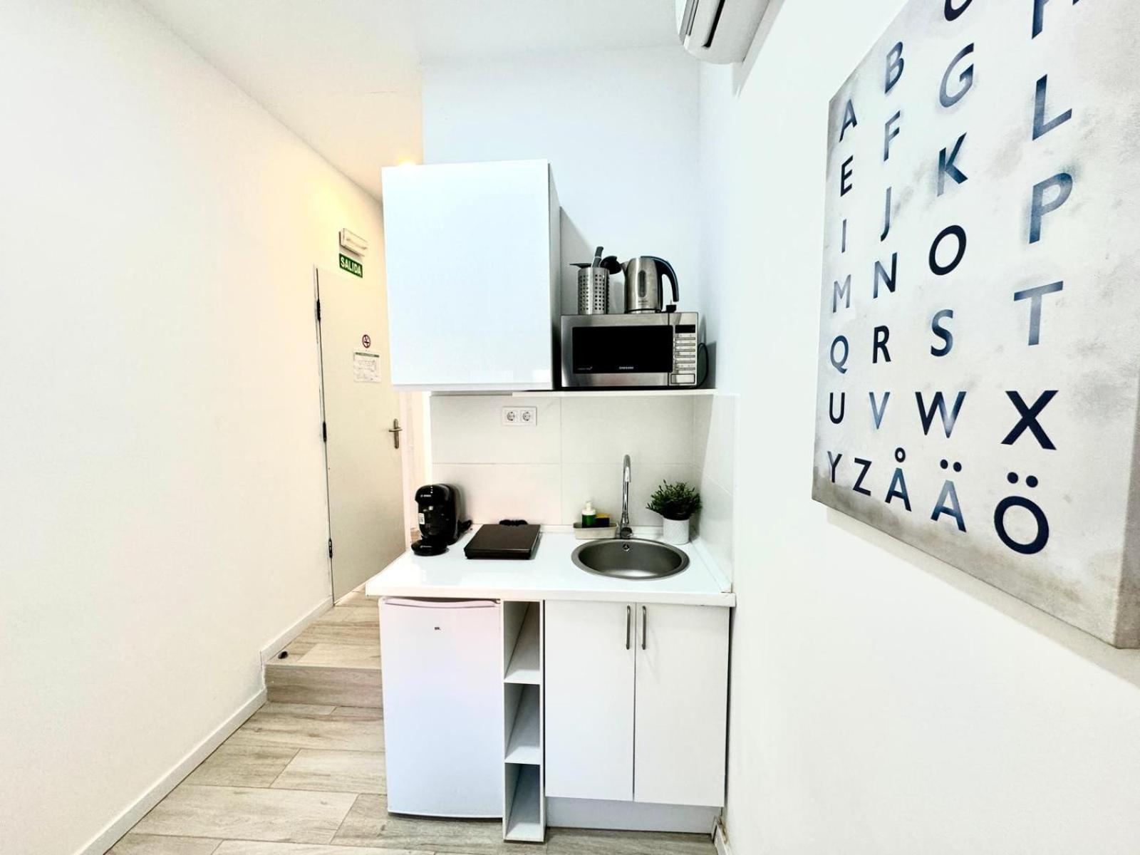 מדריד Cinco Torres Suites מראה חיצוני תמונה