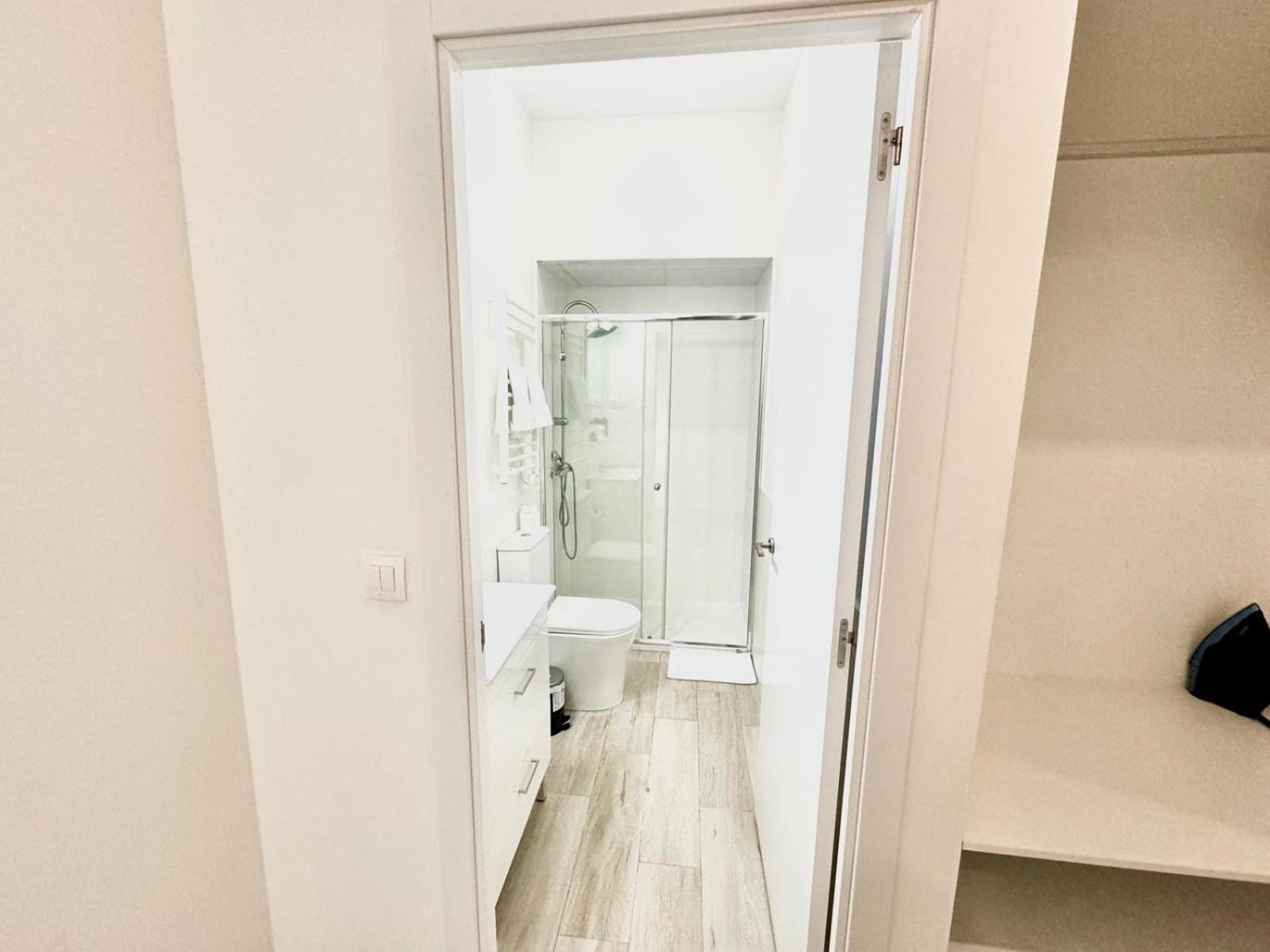 מדריד Cinco Torres Suites מראה חיצוני תמונה