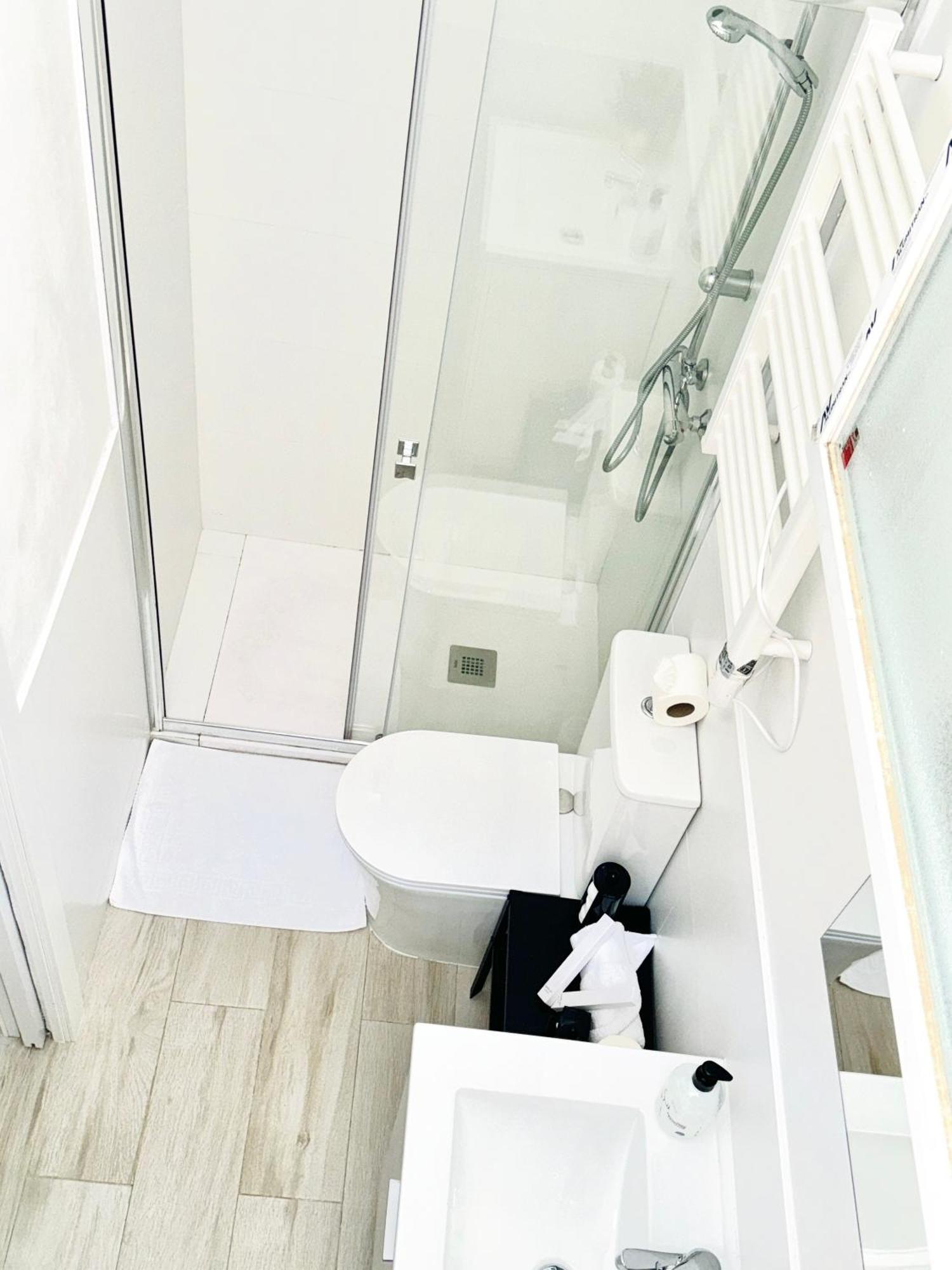 מדריד Cinco Torres Suites מראה חיצוני תמונה
